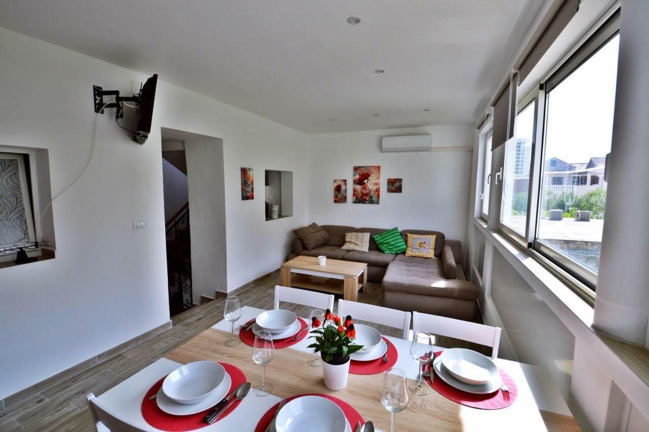 Apartman Martina Betina  Extérieur photo